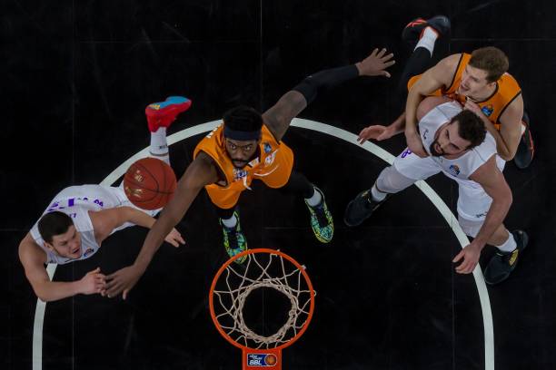 波什的这些 波什的这些