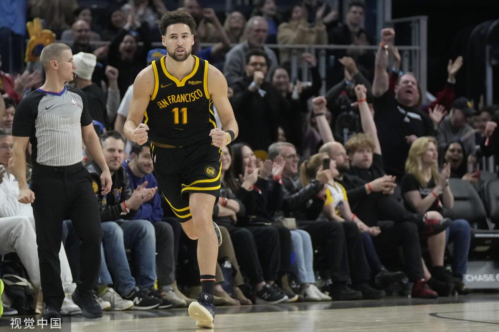 豪门面前站 豪门面前站