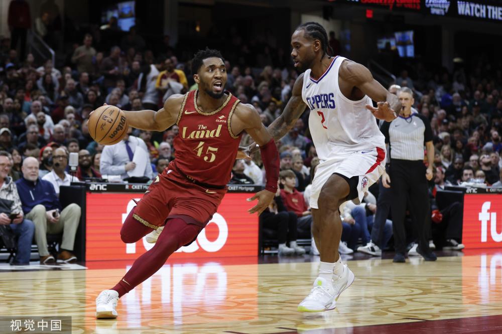 杯中获得首 杯中获得首