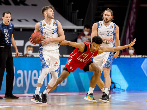 测首发阵容 测首发阵容